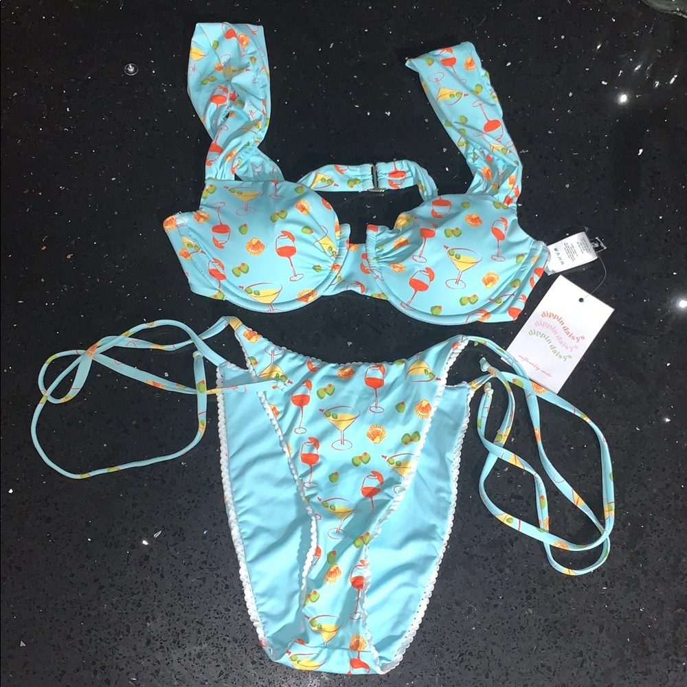 Dippin Daisy’s Super Cheeky Bikini Bottom & Roma Underwire Bikini Top